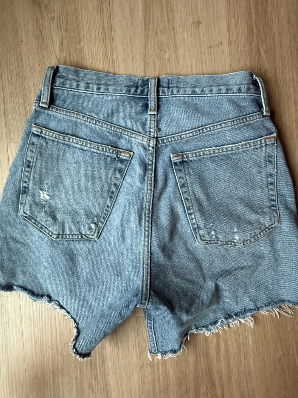 AGOLDE Riley Denim Cut Off Jean Shorts Long Inseam Snapshot Sz 25